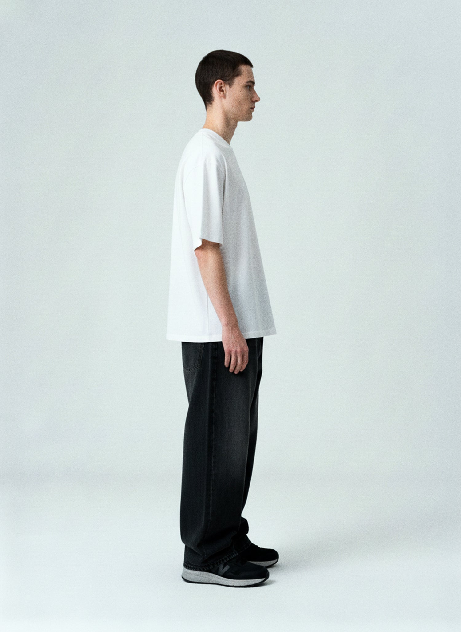EOTH ESSENTIAL TEE - WHITE
