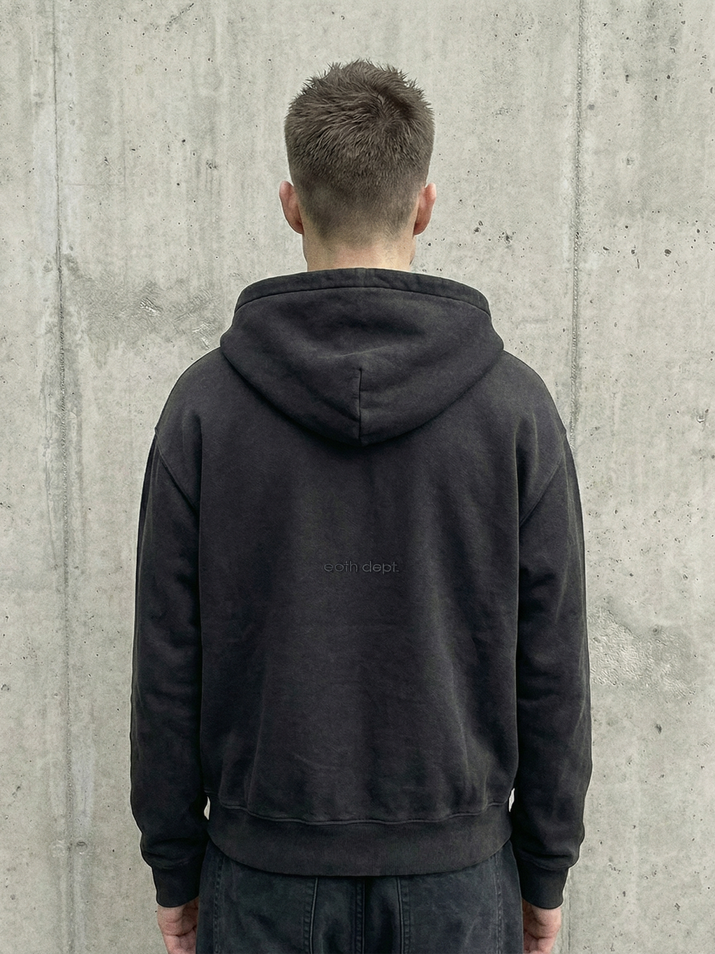 EOTH ESSENTIAL ZIP-UP - BLACK